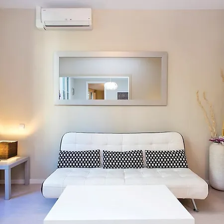 U-nique Floridablanca Ii Apartment